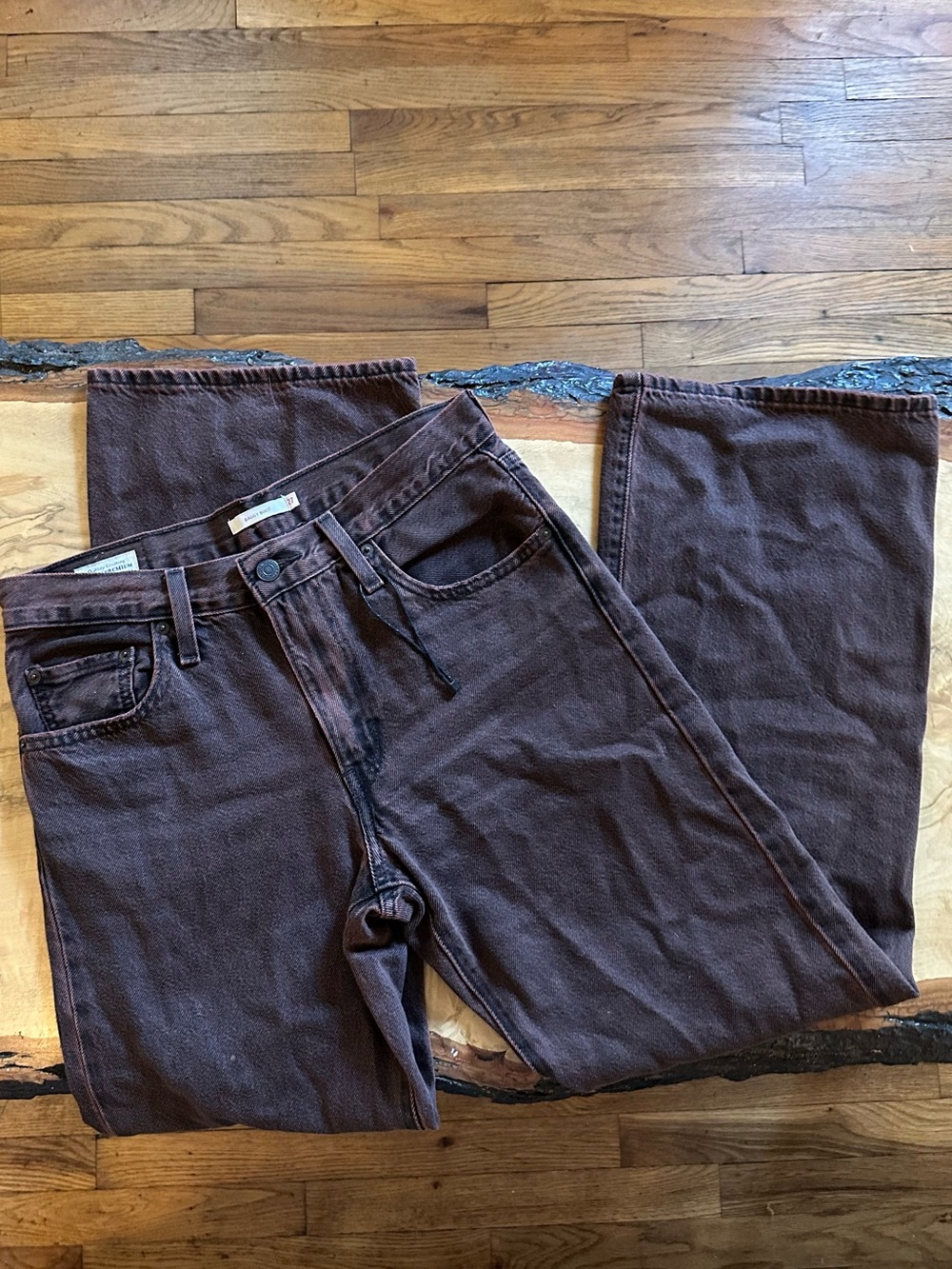 Levi’s Baggy Bootcut Jeans in Acid Wash Brown/Rust 27x31